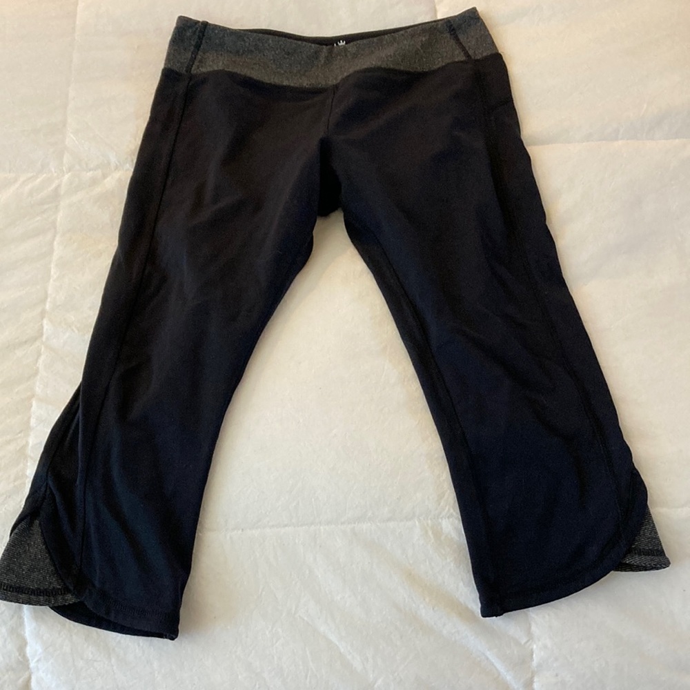 Yoga capris leggings! Super comfy.